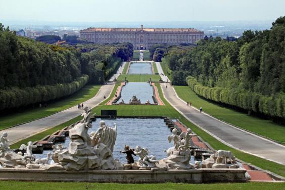 Naples and Royal Palace of Caserta tour-3