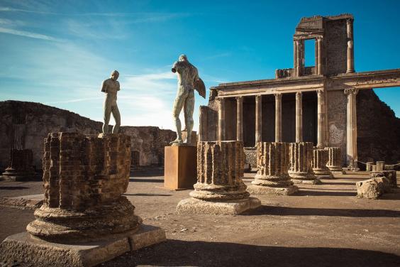 Half day tour of Pompeii Ruins