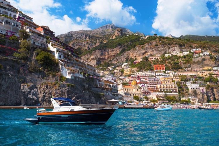 Private boat tour Amalfi Coast and Sorrento Peninsula